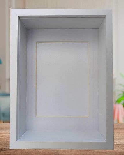 5x7 white deep box photo frame: standing & hanging shadow box display