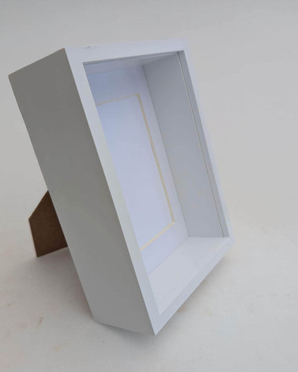 5x7 white deep box photo frame: standing & hanging shadow box display