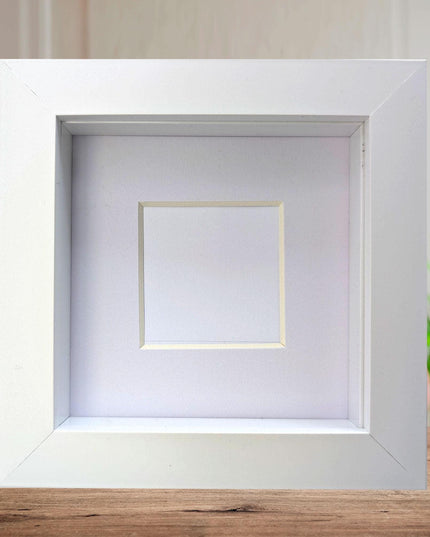White 3d box photo frame 4x4: standing or hanging shadow box